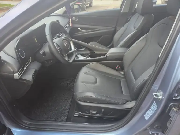 Hyundai elantra 2023 1.5
Пробег: 17000км
Куплена в октябре 2024г
Один хозяин, не бита, не крашена.
По технической части без замечаний. Машина полностью обслужена.
Внешний вид 🔥
Состояние идеальное.
Допов на 100 000 рублей.

Цена: 2 390 000р
Торг, обмен.

Tg: @nestviks
+79953988810 Андрей - фотография - 5