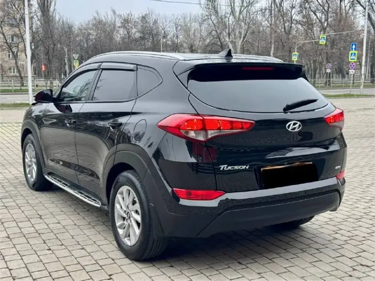 Hyundai tucson официал
Эксплуатация 2017 года
Двигатель 2.0 бензин
Коробка автомат
4Wd ( полный привод)
Пробег родной 148 тыс. Км
Автомобиль в хорошем состоянии,
Без дтп ! Весь в заводском окрасе !!!
Машина вся обслужена от а до я
Не какого вложения не требует !
Максимальная комплектация,
Бесключевой доступ (start-stop)
Кожаный салон,
Роздельный климат-контроль,
Круиз-контроль,
Датчики света, и дождя,
Подогрев зеркал, стекл,
Подогревы всех сидений,
Полный электропакет,
Многофункциональная магнитола,
Громкая связь,
Управление на руле,
Парктроники,
Камера заднего вида,
И многое другое.
С документами полный порядок,
Могу присутствовать в мрэо для полного переоформления на вас !
Г. Донецк
Цена 1.885 тыс. ₽
Звоните остальное по
+79494006792
📲 Tg: r. B
📞 Звоните: +7(949)4006792 - фотография - 3