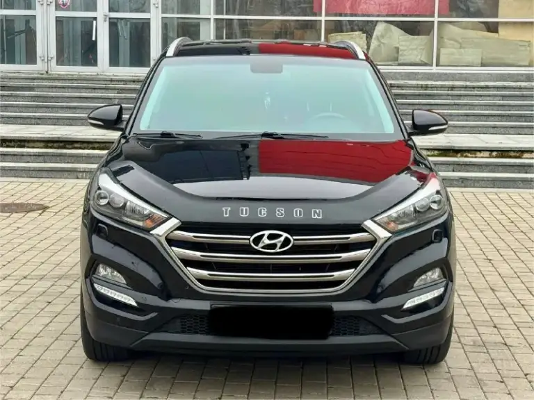 Hyundai tucson официал
Эксплуатация 2017 года
Двигатель 2.0 бензин
Коробка автомат
4Wd ( полный привод)
Пробег родной 148 тыс. Км
Автомобиль в хорошем состоянии,
Без дтп ! Весь в заводском окрасе !!!
Машина вся обслужена от а до я
Не какого вложения не требует !
Максимальная комплектация,
Бесключевой доступ (start-stop)
Кожаный салон,
Роздельный климат-контроль,
Круиз-контроль,
Датчики света, и дождя,
Подогрев зеркал, стекл,
Подогревы всех сидений,
Полный электропакет,
Многофункциональная магнитола,
Громкая связь,
Управление на руле,
Парктроники,
Камера заднего вида,
И многое другое.
С документами полный порядок,
Могу присутствовать в мрэо для полного переоформления на вас !
Г. Донецк
Цена 1.885 тыс. ₽
Звоните остальное по
+79494006792
📲 Tg: r. B
📞 Звоните: +7(949)4006792 - фотография - 7