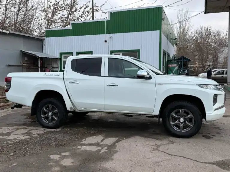 Продам mitsubishi l200 2021 год, дизель, пробег 95 000. Учет местный. Подробности по телефону: +79493650732
Цена: 2.2 🍋 руб, хороший торг реальному покупателю. Причина продажи покупка другого автомобиля
📲 Tg: @iamsaaabina
📞 Звоните: +7(949)3650732 - фотография - 3