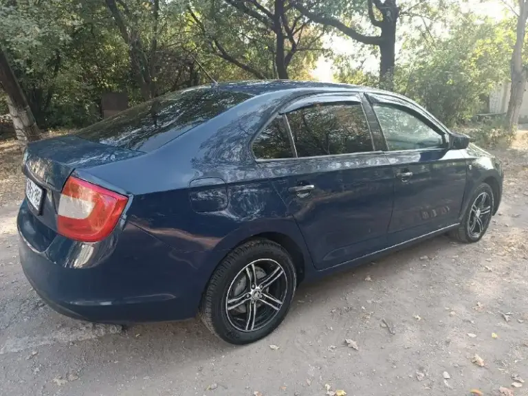 Продам!!!
Skoda рапид 2015 год "liftback"
Коробка механика
Пробег 210 тысяч
Вложение не требует, сел и поехал
Цена 750 тысяч учёт 180 регион
Номер:+79498556002
📲 Tg: серёга
📞 Звоните: +7(949)8556002 - фотография - 2