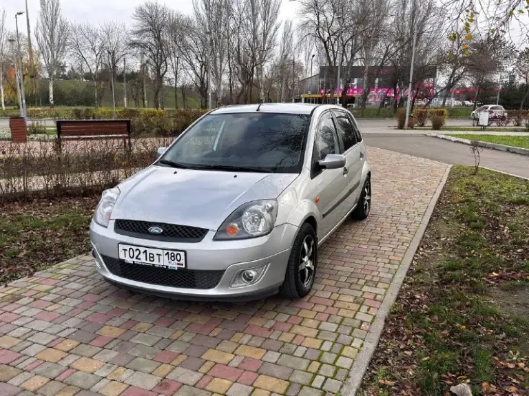 Продам
Ford fiesta
Год выпуска 2007
Обьем двигателя 1.4
Коробка автомат
Пробег 108 тысяч
Авто в отличном состояние
Приобретали в салоне в 2007 году один еденствиный хозяин
В родном окрасе в дтп не участвовал автотека зеленая
Не каких вложений не требует
Готов на любые проверки
Цена 570 тысяч рублей
Все вопросы по телефону
+79493569446
📲 Tg: @aleks_333377
📞 Звоните: +7(949)3569446 - фотография - 1