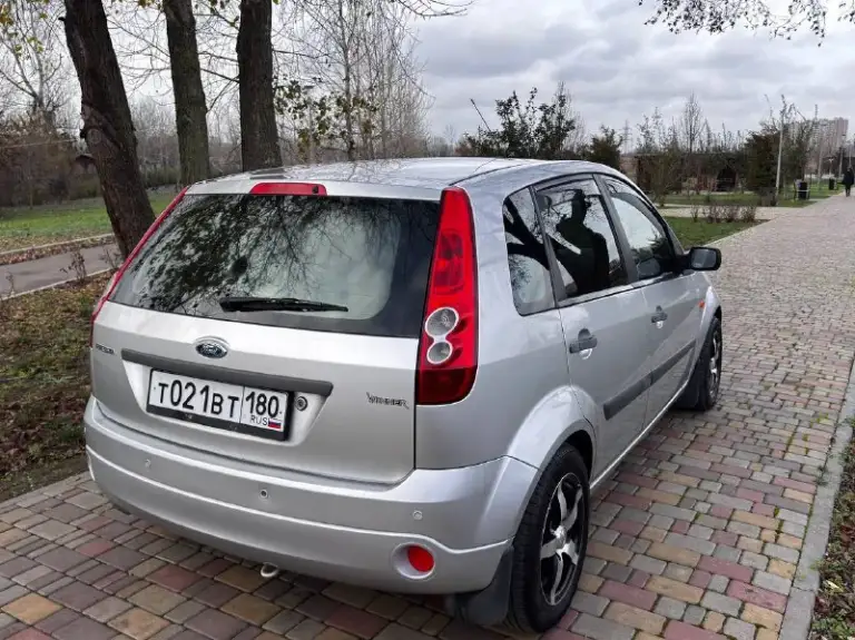 Продам
Ford fiesta
Год выпуска 2007
Обьем двигателя 1.4
Коробка автомат
Пробег 108 тысяч
Авто в отличном состояние
Приобретали в салоне в 2007 году один еденствиный хозяин
В родном окрасе в дтп не участвовал автотека зеленая
Не каких вложений не требует
Готов на любые проверки
Цена 570 тысяч рублей
Все вопросы по телефону
+79493569446
📲 Tg: @aleks_333377
📞 Звоните: +7(949)3569446 - фотография - 4