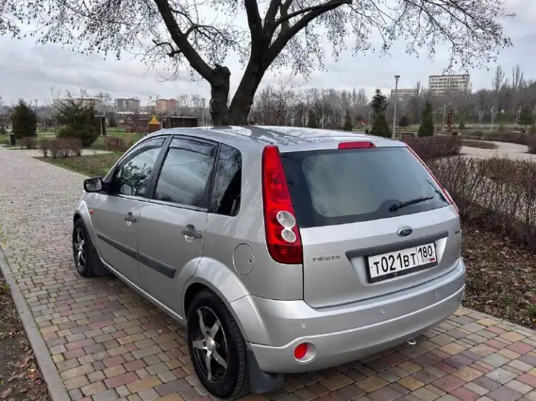 Продам
Ford fiesta
Год выпуска 2007
Обьем двигателя 1.4
Коробка автомат
Пробег 108 тысяч
Авто в отличном состояние
Приобретали в салоне в 2007 году один еденствиный хозяин
В родном окрасе в дтп не участвовал автотека зеленая
Не каких вложений не требует
Готов на любые проверки
Цена 570 тысяч рублей
Все вопросы по телефону
+79493569446
📲 Tg: @aleks_333377
📞 Звоните: +7(949)3569446 - фотография - 6
