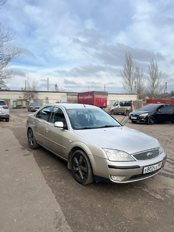 Продам ford mondeo
2.0 (150Лс), механика
Год 2005
Пробег 240к
Комплектация chia:
Климат
Подогрев лобового стекла
Пологрев заднего стекла
Датчик дождя
Датчик света
4 Эл стеклоподъемника
Музыка sony (играет хорошо)
Машина в хорошем состоянии, владею год, до меня был хозяин с салона. Ходовка взбитая, ничего не стучит, новое сцепление с выжимным, маховик после ремонта. Климат летом был заправлен, дует лучше холодильника, печка греет, фары светят. Машина не новая, есть жизненные недостатки, ничего критического. Есть сигнализация, так же 2 ключа от машины.
Собственник
Цена 500тыс, торг присутствует.
+79493696113 - фотография - 1
