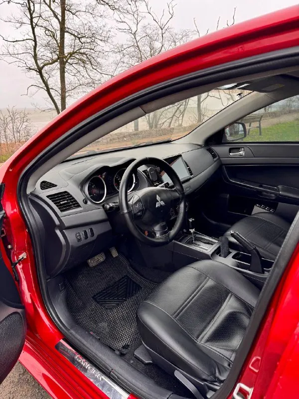 Продам mitsubishi lancer х рестайлинг 2012 1.6
Коробка автомат
Пробег 210
Автомобиль в хорошем состоянии
Новая зимняя резина
Диски r17
Летнюю резину отдам с машиной
Салон чистый, не прокурен
Магнитофон teyes
Камера заднего вида
Цена 810+торг
Телефон +79493806734
📞 Звоните: +7(949)3806734 - фотография - 8