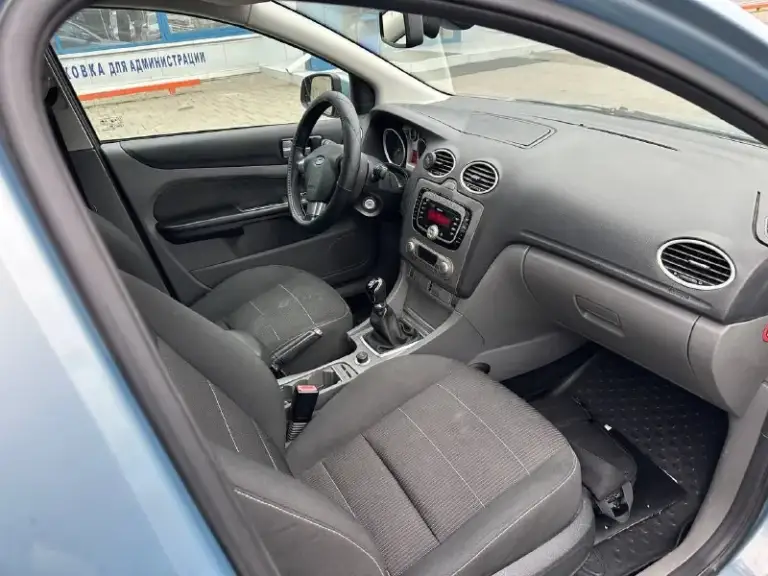 Продам ford focus 2010 года, рестайлинговый.
Мотор 1.6, кпп механика, кондиционер, двухзонный климат, штатная магнитола сони, датчик дождя и света, 4 эсп, парктроник, подогрев передних сидений, подогрев зеркал и заднего стекла, эл. Регулировка зеркал, мультируль, хорошая зимняя резина, весь в родной краске. Машина без единого дтп, абсолютно без вложений, мотор шепчет, масло не ест, коробка переключает ровно, не хрустит не выбивает, по ходовке отлично! Кузов не гнилой, днище целое! Сел, поехал, кайфанул))
Осмотр макеевка.
Цена 599к. Торг
Тел. +79493294001 - фотография - 8