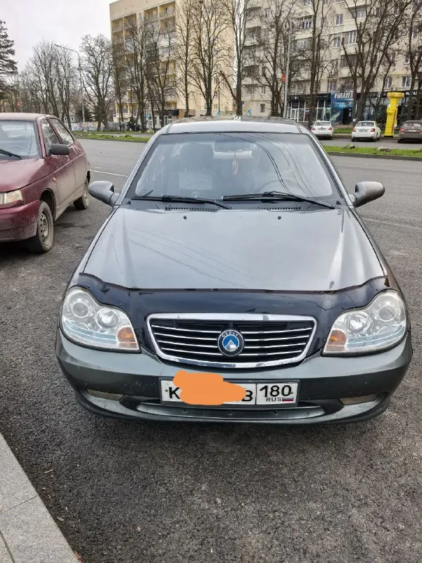 Продам автомобиль gelly ck 2013 года выпуска. Без дтп! 2 ключа в комплекте, двигатель 1.5.
Газ, бензин (газ вписан в тех паспорт)
С документами все в порядке, переоформление без проблем (могу присутствовать с вами в мрэо), я 3 владелец!
Машина на уверенном ходу, сел и поехал, есть мелкие недостатки не  опускаются задние стекла (на ремонт скину при продаже).
Гур, кондиционер, abs, печка все работает, стекла родные (есть мелкий дефект прилетел камень, на фото видно). Освещение все работает, стоят хорошие фары! На сиденьях чехлы, гаражное хранения за весь срок эксплуатации.
Пробег родной  121 тыс.
Цена 320тыс, реальному покупателю торг возле капота!
Больше фото скину в лс, по требованию
Василий +79497122865
Алена +79497122864
📲 Tg: алёна
📞 Звоните: +7(949)7122865 - фотография - 3