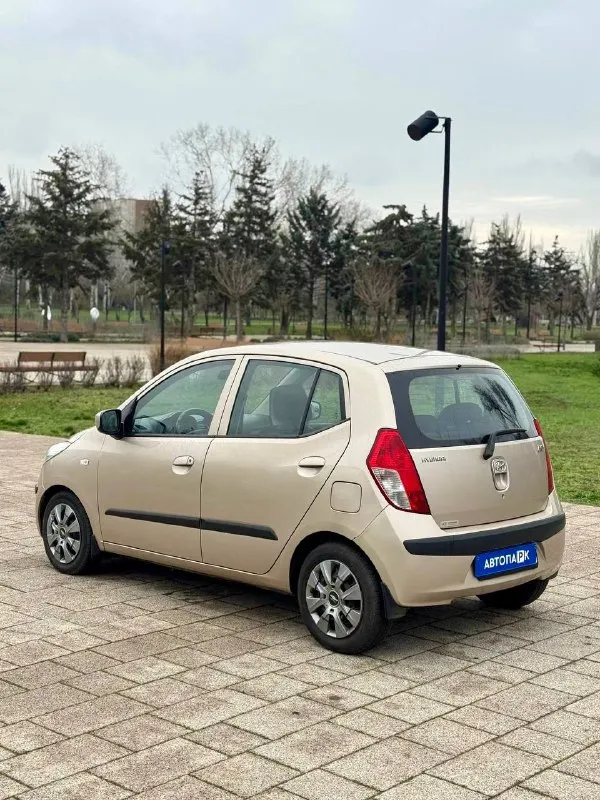 ☀️ Hyundai i10

💰Цена: 530 000р
🏢Город: мариуполь
📅Год выпуска: 2008
🧾Пробег: 115 493 км.
⚙️Двигатель: 1.1
⛽Топливо: бензин
⚙️Кпп: механика

📞 Телефон:

+7-949-727-41-51
+7-949-551-91-52
+7-989-263-55-56

💾 Описание:

👌 Городской хэтчбек идеально подойдёт на каждый день начинающему водителю. Надежный двигатель в паре с классической механикой. Кузов крепкий, не гнилой.

✅ Кондиционер морозит шикарно, подушки безопасности, электропакет, гур, abs, центральный замок, магнитола с usb, отличная зимняя резина.

Улица шевченко 2️⃣6️⃣9️⃣

🏦 Возможна продажа в кредит по двум документам. - фотография - 4