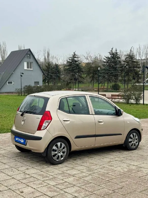 ☀️ Hyundai i10

💰Цена: 530 000р
🏢Город: мариуполь
📅Год выпуска: 2008
🧾Пробег: 115 493 км.
⚙️Двигатель: 1.1
⛽Топливо: бензин
⚙️Кпп: механика

📞 Телефон:

+7-949-727-41-51
+7-949-551-91-52
+7-989-263-55-56

💾 Описание:

👌 Городской хэтчбек идеально подойдёт на каждый день начинающему водителю. Надежный двигатель в паре с классической механикой. Кузов крепкий, не гнилой.

✅ Кондиционер морозит шикарно, подушки безопасности, электропакет, гур, abs, центральный замок, магнитола с usb, отличная зимняя резина.

Улица шевченко 2️⃣6️⃣9️⃣

🏦 Возможна продажа в кредит по двум документам. - фотография - 6