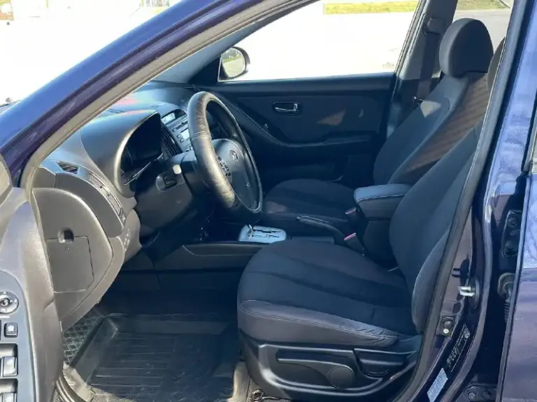 В продаже hyundai elantra
2010Г. В.
1.6 Автомат!
Пробег 191 000км
Автомобиль в отличном состоянии как внешне, так и технически!
Двигатель не стучит и не дымит, расхода масла нет!
Автомат переключает плавно, без рывков и пинков!
Кондиционер и печка исправно работают!
Два комплекта резины зима/лето!
Сигнализация с автозапуском!
Цена 770 000₽
89895209160 - фотография - 8
