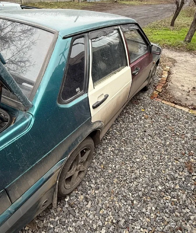 Продам ваз 2115, 2002 года советский район
Авто в среднем состоянии для своих лет
По кузову всё отлично дно, пороги стаканы ланджероны, всё целое, внешне выглядит так как на фото
По технике не в рабочем состоянии так как машина стоит просто так без дела не заводится потому что со временем перестал работать бензонасос
По поводу двери девушка выезжала со двора и по драла родные двери из-за этого пришлось их заменить
По документам мы не хозяева ну связь с хозяином имеем он из горловки можно переоформить
Цена 135 тыс + торг на недостатки, все вопросы по телефону +79495589628 или лс
Мы не хозяева нас попросили выставить

📞 Звоните: +7(949)5589628 - фотография - 7