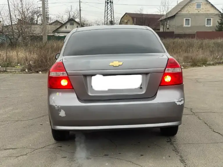 Chevrolet авео 2007 год 1.5 мотор газ - бензин (газ вписан) механика 5 ст. Пробег 270 000км. В хорошем техническом состоянии, мотор и коробка без нареканий. Электрика вся рабочая. Салон в хорошем состоянии. Гур. Летняя и зимняя резина (лето диски) по кузову не гнилой, дно, пороги все целое, ничего варить не надо. Из нюансов задний бампер и лобовое. Хорошая музыка, магнитола 10 дюймов, камера заднего, все работает. Печка дует юридически, оформление без проблем. Цена‼️360 000‼️ рублей. Осмотр макеевка +79490425158
📞 Звоните: +7(949)0425158 - фотография - 1