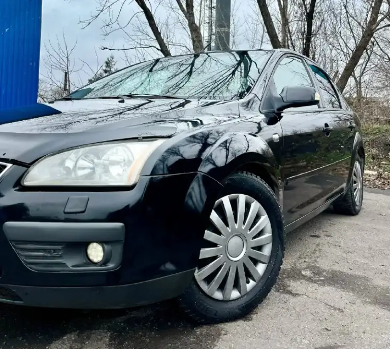 Цена 390.000 продам ford focus 2, в максимальной комплектации 2 зонный климат контроль, круиз контроль, 2007 год, двигатель 1,6 115 л. С. На механике. Я собственник, оформлена на меня. Новые колодки мультируль, на зимней хорошей резине, комплект летней на родных ford литых дисках документы чистые, я хозяин, номера все читаются +79491054723
📞 Звоните: +7(949)1054723 - фотография - 2
