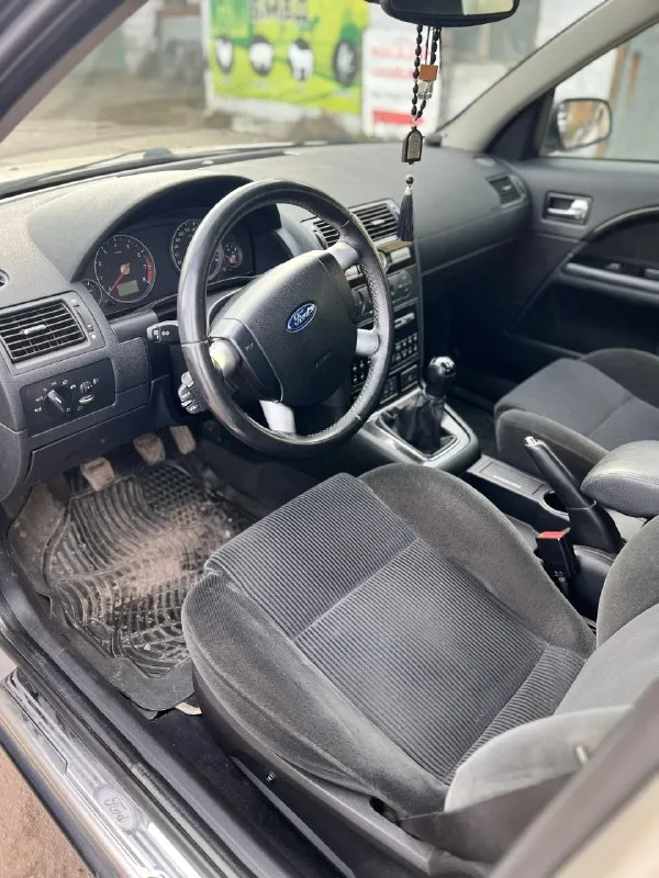 Продам ford mondeo
2.0 (150Лс), механика
Год 2005
Пробег 240к
Комплектация chia:
Климат
Подогрев лобового стекла
Пологрев заднего стекла
Датчик дождя
Датчик света
4 Эл стеклоподъемника
Музыка sony (играет хорошо)
Машина в хорошем состоянии, владею год, до меня был хозяин с салона. Ходовка взбитая, ничего не стучит, новое сцепление с выжимным, маховик после ремонта. Климат летом был заправлен, дует лучше холодильника, печка греет, фары светят. Машина не новая, есть жизненные недостатки, ничего критического. Есть сигнализация, так же 2 ключа от машины.
Собственник
Цена 500тыс, торг присутствует.
+7 949 369 6113
📞 Звоните: +7(949)3696113 - фотография - 5