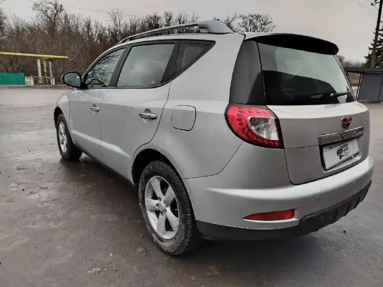 🚗 Продам автомобиль
        Geely emgrand x7
Компактный кроссовер за небольшие деньги
❗️❗️❗️В родном окрасе❗️❗️❗️
▶️ Год выпуска: 2013 г. В.
▶️ Пробег: 74.000❗️❗️❗️ - фотография - 5