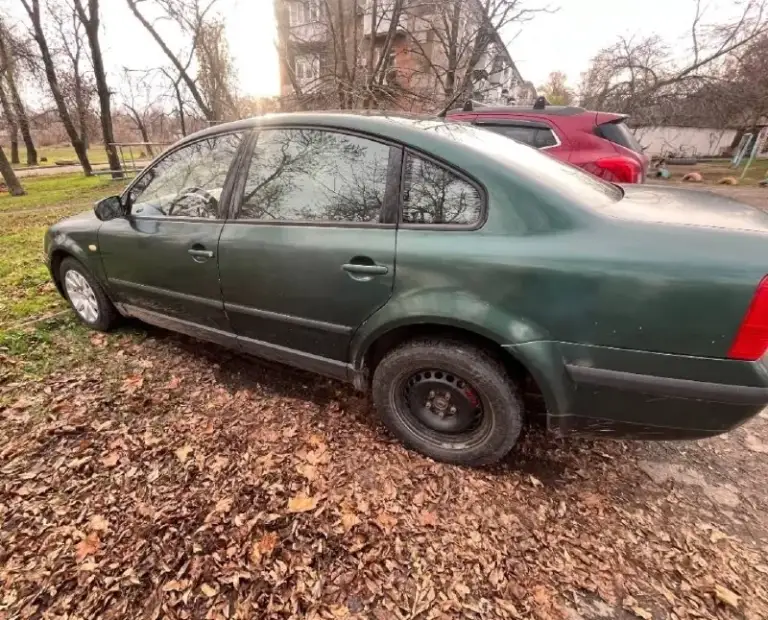 Срочно!!210000₽продам пассат в5.2000 г. В. Полный привод мотор 2.3 (чугунный блок)работает ровно. Тихо. Масло не ест коробка механика. Работает хорошо ходовая очень мягкая кузов видно на фото(полез лак)а так весь ровный и не гнилой так как оцинкованный. Но машинкой надо позаниматься звоните все расскажу. Осмотр донецк абакумова с документами порядок. Цена 210000₽ +79498506757 +79493750694
📞 Звоните: +7(949)8506757 - фотография - 2