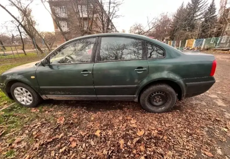 Срочно!!210000₽продам пассат в5.2000 г. В. Полный привод мотор 2.3 (чугунный блок)работает ровно. Тихо. Масло не ест коробка механика. Работает хорошо ходовая очень мягкая кузов видно на фото(полез лак)а так весь ровный и не гнилой так как оцинкованный. Но машинкой надо позаниматься звоните все расскажу. Осмотр донецк абакумова с документами порядок. Цена 210000₽ +79498506757 +79493750694
📞 Звоните: +7(949)8506757 - фотография - 3
