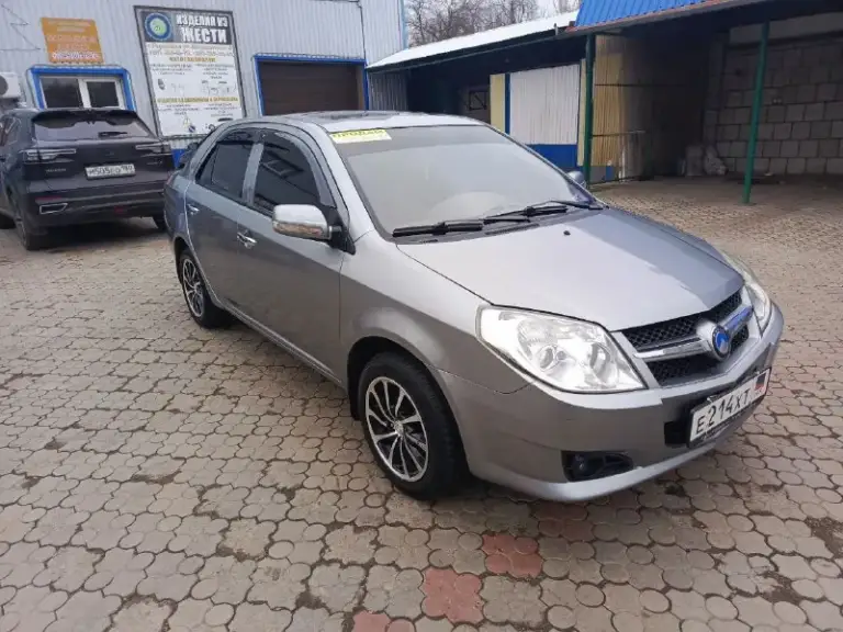 Продам geely mk 1.6 бензин/газ(таблетка) 2008 года, пробег 75000. 2 владельца, у первого хозяина приобреталась на пробеге 10000км. В основном трассовая эксплуатация. Коробка переключает плавно, мотор надежный, неприхотливый, работает хорошо. В обслуживании недорогой авто. На r15 дисках. Комплектация :
Кожанный салон
Кондиционер ( заправлен работает отлично ) люк(работает в двух положениях)
4 Автоматических электростеклоподъемника с доводчиками
2Din android магнитола teyes.
Дорогая линзованная билэд оптика
Автомобиль юридически чист, на рф учёте вы будете первым владельцем.
Цена 420000рублей
Город горловка
📲 Tg: @gorlovskyy95
📞 +79493669137
📲 Tg: @gorlovskyy
📞 Звоните: +7(949)3669137 - фотография - 4