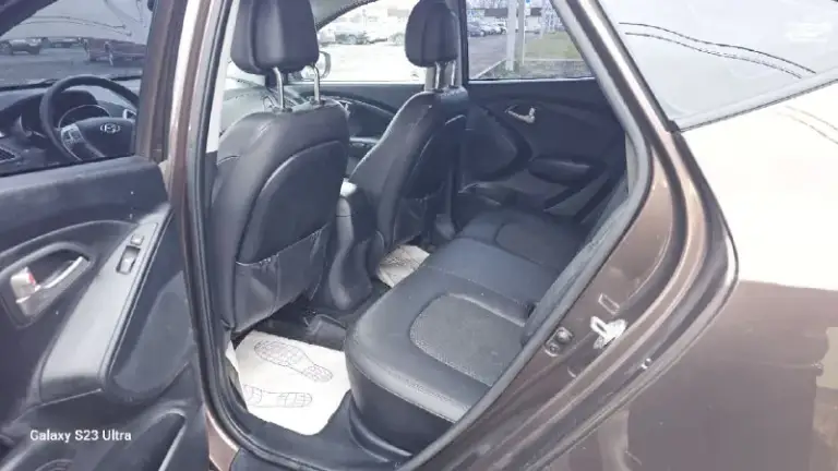 🚗Срочно торг
🚘Хендай ix 35
⚙️Двигатель: 2.0л
⛽️Вид топлива бензин
📦Кпп: автомат
🗺️Пробег:157000км
⚙️Привод: полный
📅Год выпуска:  2013
💴Цена: 1м200тр
Автомобиль идеал
Зелёная авто тека🦚🦚🦚 состоянии не бита не крашена 100% вложений не требует
Объем двигателя 2.0
Богатая комплектация
-Кожаный слон
-Камера задниговида вида
•Усилитель руля
• 2 Выхох зоныый клима
•4 Эл стеклоподъёмника
•Подогревы сидений
•Мультимедиа usb aux
• Безопасность (airbag) abs esp
•Эл регулировка зеркал
📞 🇷🇺 Звоните: +79494660985
+79498307562
📍•Город макеевка - фотография - 10
