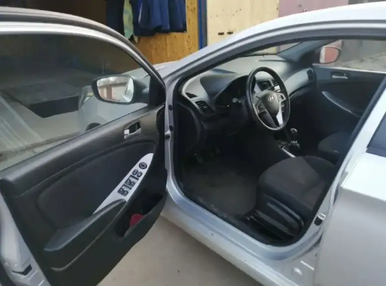 Hyundai solaris
2015
1.4 (107Л. С. )
Расход топлива 5.5-6.3/100 км
Кпп- механика.
Пробег- 175.000 км.
1 Хозяин.
Без дтп, в родном окрасе!
Не такси, не каршеринг.
Центральный замок.
Сигнализация.
Усилитель руля.
Эл. Зеркала с подогревом.
Подогрев сидений.
4 Эл. Стекла.
Кондиционер.
Мультируль.
Штатная магнитола.
Бортовой компьютер.
Птф.
Хорошая зимняя резина.
2 Комплекта ключей.
Авто без вложений!
Работает всё!
Юридически чистый!
Цена: 780.000 руб.
Тел: +79496462713 - фотография - 5