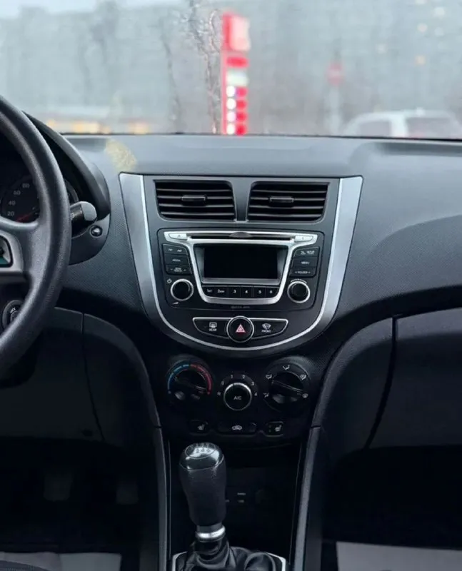 Hyundai solaris
2015
1.4 (107Л. С. )
Расход топлива 5.5-6.3/100 км
Кпп- механика.
Пробег- 175.000 км.
1 Хозяин.
Без дтп, в родном окрасе!
Не такси, не каршеринг.
Центральный замок.
Сигнализация.
Усилитель руля.
Эл. Зеркала с подогревом.
Подогрев сидений.
4 Эл. Стекла.
Кондиционер.
Мультируль.
Штатная магнитола.
Бортовой компьютер.
Птф.
Хорошая зимняя резина.
2 Комплекта ключей.
Авто без вложений!
Работает всё!
Юридически чистый!
Цена: 780.000 руб.
Тел: +79496462713 - фотография - 6