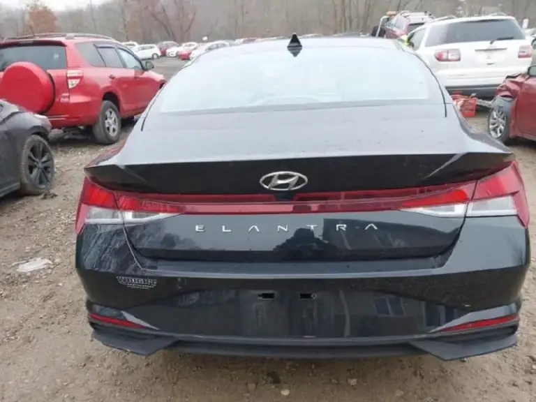 🚨 Hyundai elantra 🚨
2021 Года  выпуска
Автомобиль находится в грузия 🇬🇪 ! Цена под ключ в рф 🇷🇺  растаможкой, утиль сбором, эптс: 1🍋870.000
По курсу   💵 на сегодняшний день
• Двигатель: 2.0 147 л. С
• Пробег: 58000 тыс. Км
Привезем абсолютно любой автомобиль 🚗 под ваш бюджет 💰
🤙 Телефоны для связи:
+79495639166 - Евгений.
Наш телеграм 😌 канал:
📲 Tg: анна
📞 Звоните: +7(949)5639166 - фотография - 5