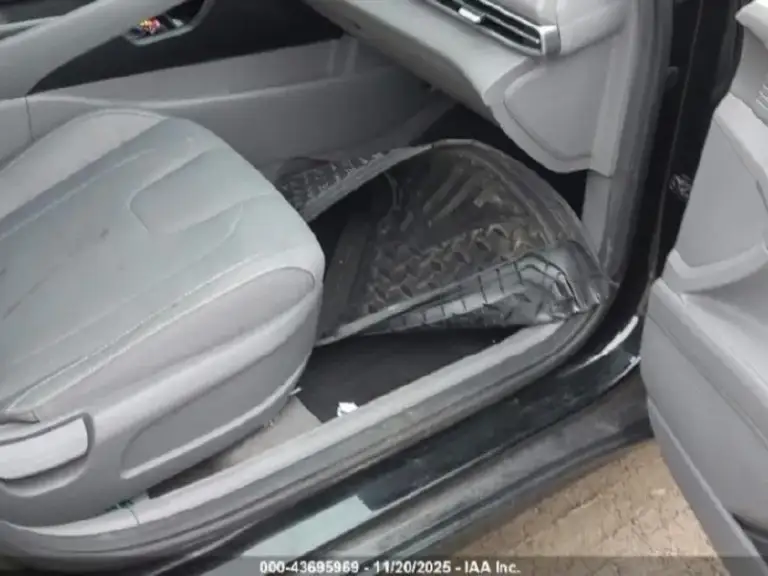 🚨 Hyundai elantra 🚨
2021 Года  выпуска
Автомобиль находится в грузия 🇬🇪 ! Цена под ключ в рф 🇷🇺  растаможкой, утиль сбором, эптс: 1🍋870.000
По курсу   💵 на сегодняшний день
• Двигатель: 2.0 147 л. С
• Пробег: 58000 тыс. Км
Привезем абсолютно любой автомобиль 🚗 под ваш бюджет 💰
🤙 Телефоны для связи:
+79495639166 - Евгений.
Наш телеграм 😌 канал:
📲 Tg: анна
📞 Звоните: +7(949)5639166 - фотография - 8