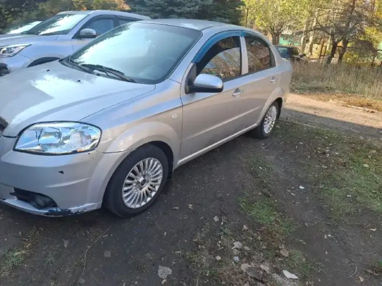 Продам chevrolet aveo ( chevrolet авео), 2007 год 1.4 на автомате (автомат не пинает). 239 тыс пробега. Цена 520000 + хороший торг у капота. Передние эл. Стеклоподъёмники, кондиционер (рабочий), ходовая новая, парктроники, гур, подогрев заднего стекла, , второй комплект ковриков. Сигнализация, два комплекта ключей два комплекта резины, переоформление без проблем +79494425695 елизавета
📞 Звоните: +7(949)4425695 - фотография - 4