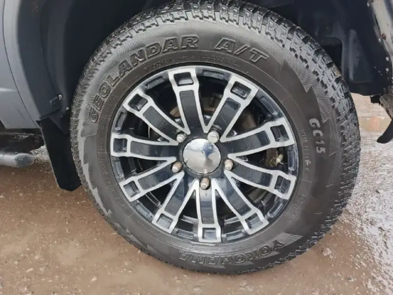 Chevrolet нива 2003 г. В.
Не гнилая, недавно окрашивалась, обрабатывалась. Led оптика, карданы шруз, подогревы и электрорегулировка зеркал, небольшой лифт. Авто обслужено, вложений не требует. Территориально г. Макеевка. 600 т. Р. Торг. +79592931109; ±79493362602
📲 Tg: @alexandr22sm
📞 Звоните: +7(949)3362602 - фотография - 5