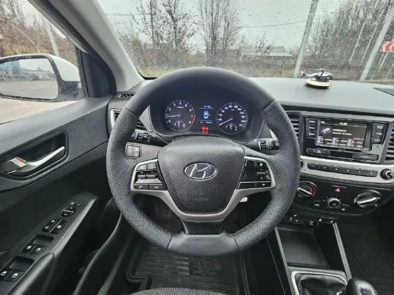 Hyundai solaris
2017Г
1,6 Бензин
6Мкпп
118Т км
Куплен новым в автосалоне в донецке в "автодон", там же и обслуживался.
1 Хозяин с момента покупки.
Установлено гбо, вписано в птс.
Обслужен, без вложений.
1,1 Млн руб
949 521 34 11 - фотография - 10