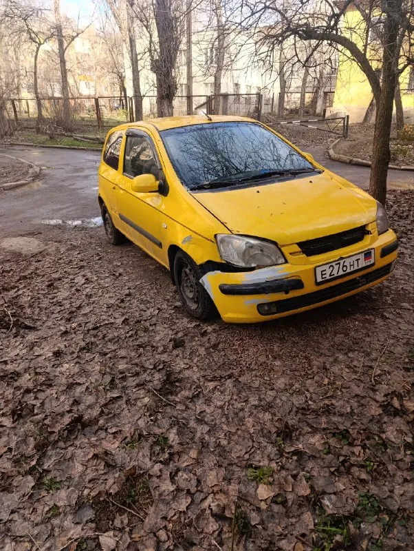 Hyundai getz 2003 г. В. – срочно, недорого!
1.3Л. Двигатель
Пробег 170к.
После дтп, на фото думаю все видно, вырвана была еще рулевая тяга, погнут рычаг их заменил, + менялось до этого подрамник, топливный бак(+насос).
Коррозия по порогам и аркам (типичная для возраста).
Идеально под восстановление своими руками или на запчасти.
Подвеска и коробка в порядке.
Масло подъедает и дымит немного.
Цена: 130 000 руб.
Торг реальному покупателю у капота.
Звоните, покажу как есть, без сюрпризов.
+ Отдам подкрылки и фару новую, резина тоже зимняя новая
Номер +79494636448 - фотография - 1