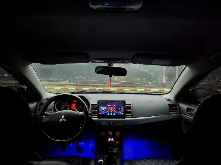 Lancer x sportback в идеальном состоянии как по кузову так и технически вложений не требует 2008 год, я 2й владелец двигатель 1.8 мкпп по списку, что делалось по машине: 1) полный перекрас в матовый цвет ( прибор по прежнему бьёт родной окрас) - красилась для себя и очень качественно диски красились в чёрный - суппорта в красный 2) добавлен тюнинг, фары, обвесы, тонировка вкруг зад 5%, перед 15% лоб 50% обзору не мешает, видно как днем так и ночью вместе с авто отдам спойлер, родные фары, родную магнитолу и новые запчасти для дальнейшего обслуживания 3) интерьер салона, подсветка салона, чехлы под заказ (сидения в идеале) магнитола, приборная панель, ручка кпп, чехол на кпп, коврики эво, ручник и т. Д 4) сделан stage 1 (не влияет на износ двигателя) но существенно добавилась мощность, в данный момент 170 л. С на 1.8 моторе разгон 0-100 составляет 7 секунд обслужена от а до я, из недавнего: замена сцепления (15.000 назад) перебрал генератор (7000 назад) поменял расходники
📞 Звоните: +7(949)8092489 - фотография - 7