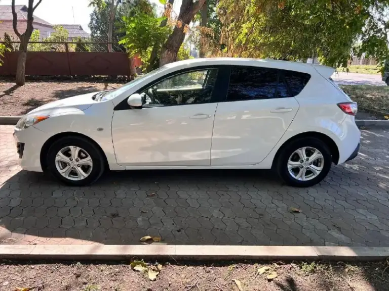 Mazda 3 2012 г. В двигатель 1.6 автомат классический автомобиля в родном окрасе на все 💯, без дтп. Пробег родной, кузов без рыжиков и царапин. Техника на отлично, масло только поменял, конд рабочий, резина хорошая. Салон целый и опрятный. Автомобиль без вложений цена 980 тыс. Тел 89495006430
📞 Звоните: +7(949)5006430 - фотография - 8