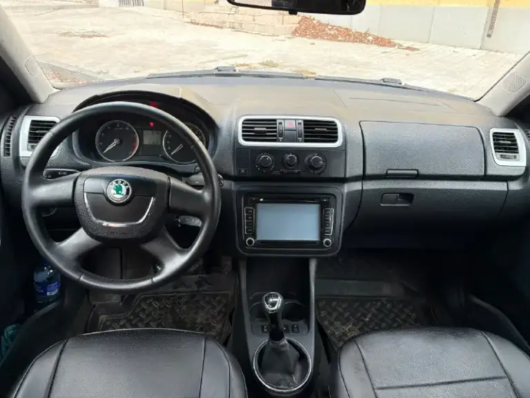 Цена 460т₽
Продам skoda roomster 2007г двигатель 1.4 после переборки. Новые маслосъемные колпачки, притерты клапана, кольца, сальники, ремни, ролики, сальники, помпа, сцепление с корзиной. Новое масло и антифриз. Новые колодки в круг, тормозные цилиндры, рулевые наконечники, внутренний шрус, ступичный подшипник, трос ручника. Гнили, ржавчины нет, состояние кузова отличное. Кондиционер работает отлично, абс. 4 стеклоподъемника с доводчиками, заводская магнитола с камерой заднего вида, центральный замок, сигнализация, 2 ключа, подогревы сидений. С авто отдам комплект шипованых зимних шин.
Документы чистые, любое переоформление
Цена 460.₽ торг у капота
Осмотр г. Новоазовск
Т. +79493183670
Т. +79493137598
Т. +79524182463
📞 Звоните: +7(949)3183670 - фотография - 8