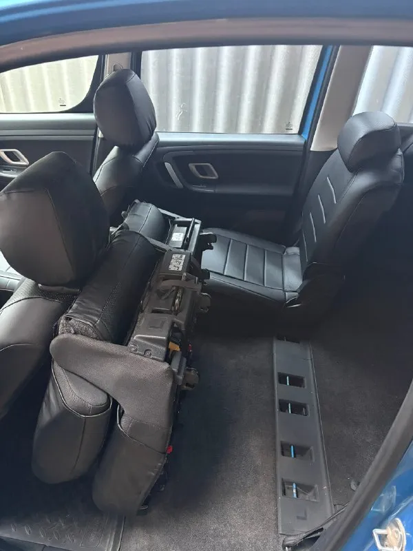 Цена 460т₽
Продам skoda roomster 2007г двигатель 1.4 после переборки. Новые маслосъемные колпачки, притерты клапана, кольца, сальники, ремни, ролики, сальники, помпа, сцепление с корзиной. Новое масло и антифриз. Новые колодки в круг, тормозные цилиндры, рулевые наконечники, внутренний шрус, ступичный подшипник, трос ручника. Гнили, ржавчины нет, состояние кузова отличное. Кондиционер работает отлично, абс. 4 стеклоподъемника с доводчиками, заводская магнитола с камерой заднего вида, центральный замок, сигнализация, 2 ключа, подогревы сидений. С авто отдам комплект шипованых зимних шин.
Документы чистые, любое переоформление
Цена 460.₽ торг у капота
Осмотр г. Новоазовск
Т. +79493183670
Т. +79493137598
Т. +79524182463
📞 Звоните: +7(949)3183670 - фотография - 9