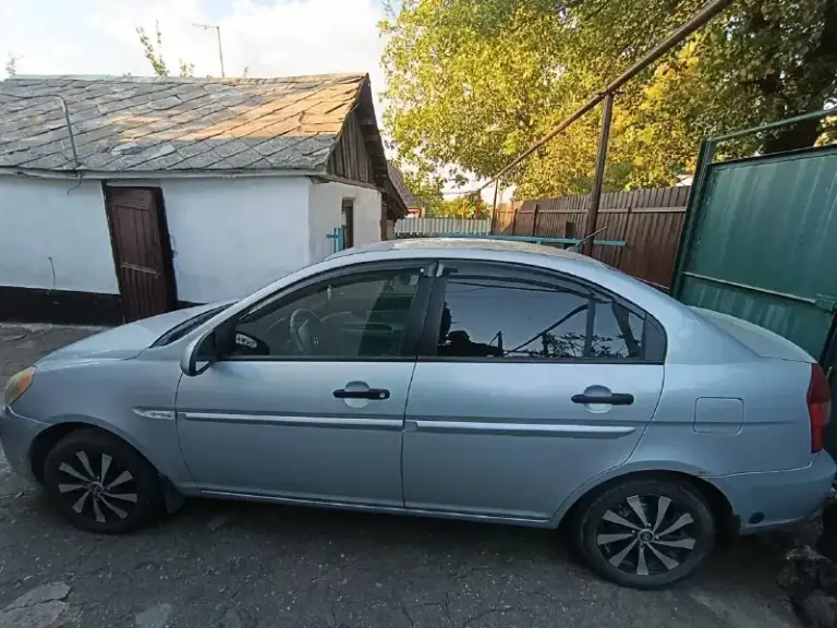 Продам hyundai accent 2007 года, мотор 1.4  газ/бензин, кпп механика 5 ступеней, пробег 205000 км. Комплектация-передние стеклоподьемники, обогрев передних сидений, зеркал и заднего стекла, мультируль, эур, air bag, центральный замок, сигнализация, сенсорная магнитола, кондиционер, 2 комплекта резины+докатка.
Состояние кузова соответствует фотографиям, машина местная не пригнаная. Г макеевка цена 620000р. +79493392701
📞 +7(949)3392701
📲 Tg: александр
📞 +7(949)3392701
📲 Tg: @da83robot
📞 +7(949)3392701
📲 Tg: @da83robot
📞 Звоните: +7(949)3392701 - фотография - 7
