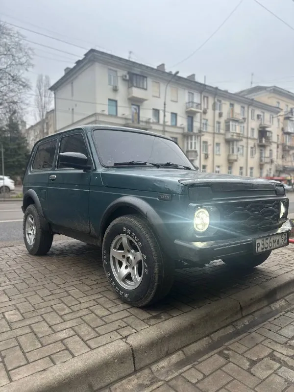 В продаже нива 2121
2000 Год нива в отличном состоянии вид имеет сильный
Коробка 5 ступка
Мосты раздатка все работают
Литые диски с резиной ровные не бьют по трассе едет вибраций нет
Мотор тянет хорошо не дымит
Все в рабочем состоянии
Печка греет, поворотники стопы габариты ближний дальний
Раздатка понижайка все включается
Лед оптика вкруг
Тонировка в круг 5 даже лобовое
Хорошая музыка
Новая резина на титанах
Салон ковшы сидения очень удобные, стеклоподъемники, и другое
Осмотр макеевка
По желанию могу пригнать куда нужно будет
Документы чистые без штрафов и запретов
Смотреть город макеевка
Цена 250 000
В продаже 2 нивы есть
Тел +7 (949) 638-01-13 - фотография - 4