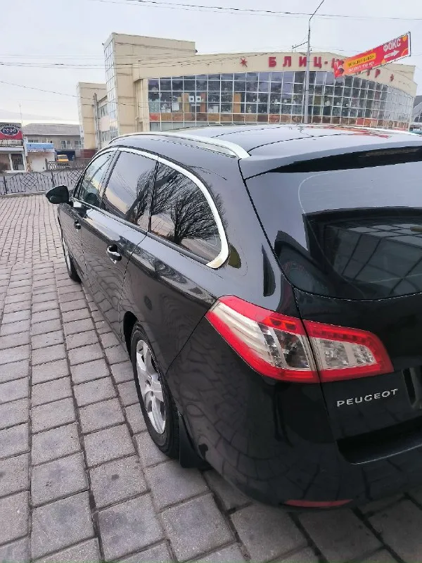 Продам peugeot 508. 2015 г рестайлинг в хорошем состоянии 1.6 расход 6.3л по городу автомат - 6ст пробег 250.543 км понарама, спутниковая навигация климат контроль, круиз, подрулевые липистки, датчик давления шин, датчик света, дождя, светодиодная оптика два комплекта колёс bridgestone почти новые. Машина полность исправна: поставил акамулятор новый, новые форсунки +тнвд. Четыре аморта + пружины-новые +помпа и ремень грм цена 950.000₽ тел +7 949 324-16-24
📞 Звоните: +7(949)3241624 - фотография - 9