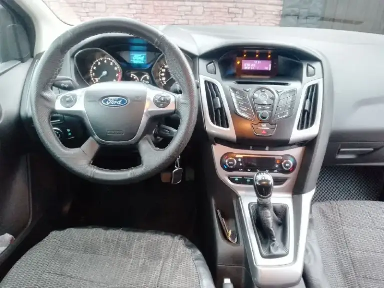 +79493602504 Ford фокус 3 2011г. 1.6бензин (800т. Р торг)
📞 Звоните: +7(949)3602504 - фотография - 4