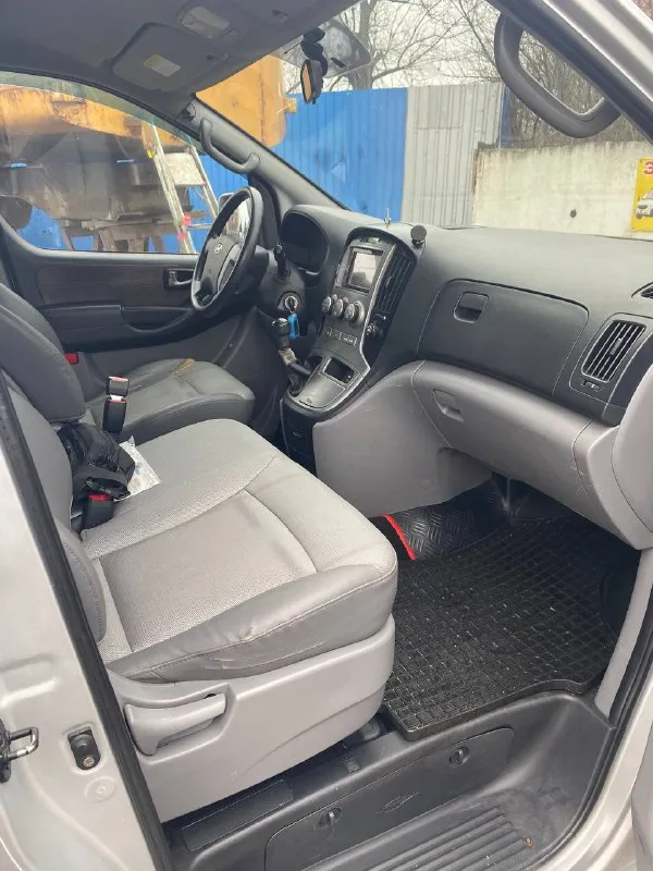 Hyundai grand starex
Дизель 2,5 (145л. С) после капиталки, ходовая не стучит не гремит!
Год 2009
Пробег 347.000
2 Хозяина
Цена 950.000₽(торг)
Телефон +79493304990 - фотография - 9