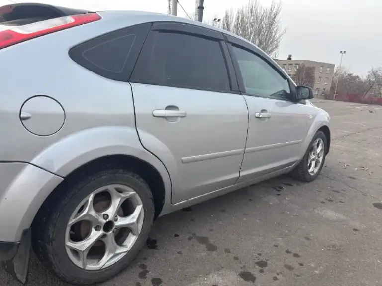 В продаже «ford focus 2» 2006 года выпуска

Машина простая, понятная и честная — без сюрпризов. Каждый день ездит, не подводит, заводится без проблем в любую погоду. Все работает как часы, салон аккуратный, без лишних запахов.
Обслуживалась вовремя, на машине не экономили.
Документы в порядке, без ограничений.

Цена: 490т
Детальная информация по телефону 📲 +79495338681 - фотография - 3