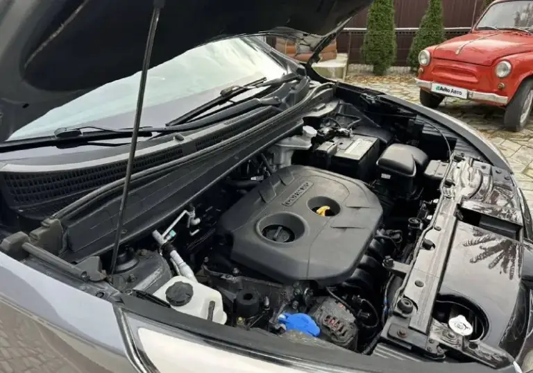 К вашему вниманию hyundai ix35 2014 года мотор 2.0 бензин
Пробег 185 тыс родного
В идеальном состоянии как по кузову так и технически
Мотор работает отдично тихо без посторонних шумов
Коробка работает как нужно переключает плавно не пинает не задерживает
Все в идеале
Автомобиль в родном окрасе
1-Косметический окрас
Без дтп! Одно притертость было в паркинге
Крашена одна дверь вторичка!!! Все стекла родные
Кроме лобового поменяли камушек попал была трещина мешала обзору …
В этом автомобиле есть все для комфортной езды.
Юридически чистый автомобиль!!!
Продажа по договору купли-продажи или через мрэо!!!!
Комплектация
-Датчик света:
-Датчик дождя:
-Круиз контроль:
-Доводчики стёкол:
-Подогревы всех сидений:
-Помощь при спуске:
-Адаптивные фары:
-Парктроники:
-4 Стекло подъёмника:
-Электро зеркала:
-Подогрев зеркал заднего вида:
-Бортовой компьютер:
Цена 1 390 000
Тел +79495095858
Тел +79895435743 тел-ватс.
📲 Tg: н
📲 Tg: николай н а
📞 Звоните: +7(949)5095858 - фотография - 10