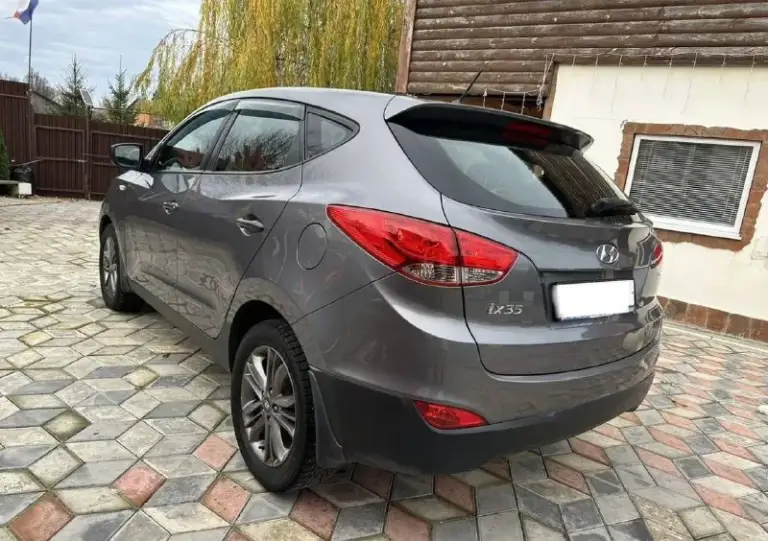 К вашему вниманию hyundai ix35 2014 года мотор 2.0 бензин
Пробег 185 тыс родного
В идеальном состоянии как по кузову так и технически
Мотор работает отдично тихо без посторонних шумов
Коробка работает как нужно переключает плавно не пинает не задерживает
Все в идеале
Автомобиль в родном окрасе
1-Косметический окрас
Без дтп! Одно притертость было в паркинге
Крашена одна дверь вторичка!!! Все стекла родные
Кроме лобового поменяли камушек попал была трещина мешала обзору …
В этом автомобиле есть все для комфортной езды.
Юридически чистый автомобиль!!!
Продажа по договору купли-продажи или через мрэо!!!!
Комплектация
-Датчик света:
-Датчик дождя:
-Круиз контроль:
-Доводчики стёкол:
-Подогревы всех сидений:
-Помощь при спуске:
-Адаптивные фары:
-Парктроники:
-4 Стекло подъёмника:
-Электро зеркала:
-Подогрев зеркал заднего вида:
-Бортовой компьютер:
Цена 1 390 000
Тел +79495095858
Тел +79895435743 тел-ватс.
📲 Tg: н
📲 Tg: николай н а
📞 Звоните: +7(949)5095858 - фотография - 3