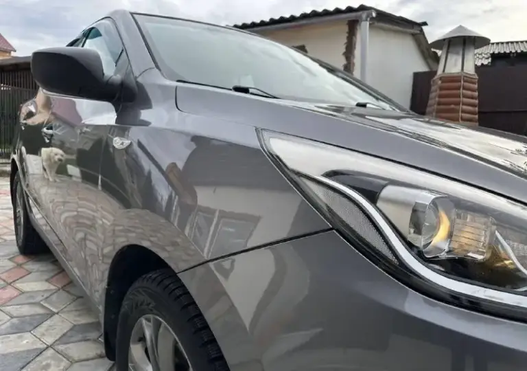 К вашему вниманию hyundai ix35 2014 года мотор 2.0 бензин
Пробег 185 тыс родного
В идеальном состоянии как по кузову так и технически
Мотор работает отдично тихо без посторонних шумов
Коробка работает как нужно переключает плавно не пинает не задерживает
Все в идеале
Автомобиль в родном окрасе
1-Косметический окрас
Без дтп! Одно притертость было в паркинге
Крашена одна дверь вторичка!!! Все стекла родные
Кроме лобового поменяли камушек попал была трещина мешала обзору …
В этом автомобиле есть все для комфортной езды.
Юридически чистый автомобиль!!!
Продажа по договору купли-продажи или через мрэо!!!!
Комплектация
-Датчик света:
-Датчик дождя:
-Круиз контроль:
-Доводчики стёкол:
-Подогревы всех сидений:
-Помощь при спуске:
-Адаптивные фары:
-Парктроники:
-4 Стекло подъёмника:
-Электро зеркала:
-Подогрев зеркал заднего вида:
-Бортовой компьютер:
Цена 1 390 000
Тел +79495095858
Тел +79895435743 тел-ватс.
📲 Tg: н
📲 Tg: николай н а
📞 Звоните: +7(949)5095858 - фотография - 8