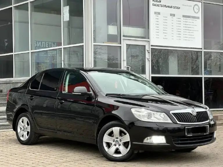 Skoda octavia a5 рестайлинг 1.8t
На обычном автомате asin!
Автомобиль в идеальном состоянии,
По другому не напишешь, так как автомобиль обслужен до мелочей абсолютно,
Двигатель 1.8t в паре с 6 ступенчатым автоматом,
Самая лучшая связка!
Год 2012г, комплектация максимальная!
Подогрев всех сидений!
Мульти руль,
Круиз контроль,
Сигнализация starlina автозапуск с ключа! Что хорошо в зимнее время))
Климат контроль,
Складывание зеркал, и многое другое!
По ходовой нечего не стучит не гремит,
Пробег родной 177тыс, км все подтверждено,
Своими словами тот кто купит останется доволен,
С документами полностью порядок!
Цена 🍋1.080тыс₽
Звоните +7949-551-68-75 - фотография - 6