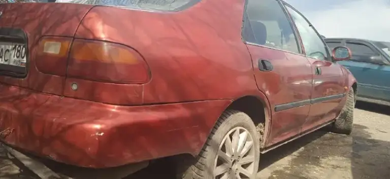 Срочно продам в донецке!!! Honda цивик 5 поколения 1992 г. Машина на ходу, сел и поехал. Стекло подъёмник и люк на крыше электрический всё работает, дно целое полу ацынкованное, было газовое оборудование его убрали остался в багажнике балон таблетка и проводка под капотом, я хозяин, но есть ограничения в продаже. Есть небольшие проблемы (сделать развал схождения, после замены стоек и ходовой), свет слабоват я бы ксеноны поставил. Цена 190 000 рублей, торг у капота. Тел: +79493114657.
📞 Звоните: +7(949)3114657 - фотография - 4