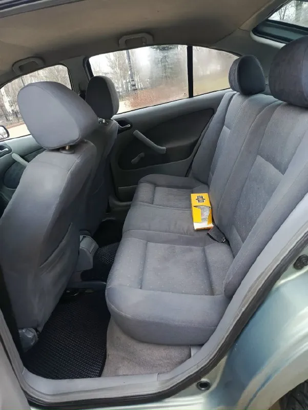 Продам 2002г skoda. Tour 1.6 мотор бензин работает идеально масло не расходует не дымит не троит авто в отличном состоянии хорошо сохранилась кпп без хрустов и вылетов плавная кулиса заходит как нада по авто гнили нету ходовая часть вся пересыпана ездить очень мягенка и комфортна днище лазит не нада вся живая машина каждый день ездить проблем нету документы в порядке можем ехать в мрэо и спокойно оформлять стоит резина зима на хороших литых дисках стоит хорошая оптика фары стоят линзовые электрика исправна печка работает очень хорошо машина на каждый день для роботы или так по ездить самое то под капот можно не лазить авто завëл и поехал салон приятный музыка штатная цена всего-лишь 350.000 но есть и торг всегда буду рад договорится с приятными и адекватными людьми посмотреть авто можно г. Донецк +79493866286
📞 Звоните: +7(949)3866286 - фотография - 7