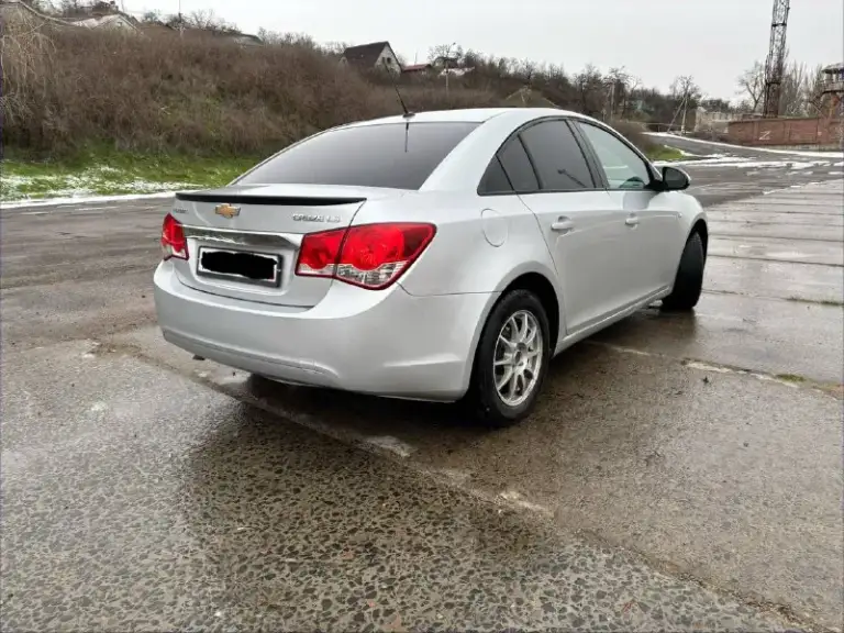 Продам chevrolet cruze
Цена : 680 000₽ торг
Год выпуска :2012
Двигатель :1.8
Пробег : 230 000 км
Коробка передач: автомат
Топливо : бензин
Машина - комфорт полностью на ходу, коробка работает, не пинается, мотор масло не берет, есть мелкие нюансы по кузову. Документы в порядке.
Машинку можно посмотреть мариуполе. Так же есть обмен на другое авто с доплатой в обе стороны, остальные вопросы по телефону: +79491024208
📞 Звоните: +7(949)1024208 - фотография - 7