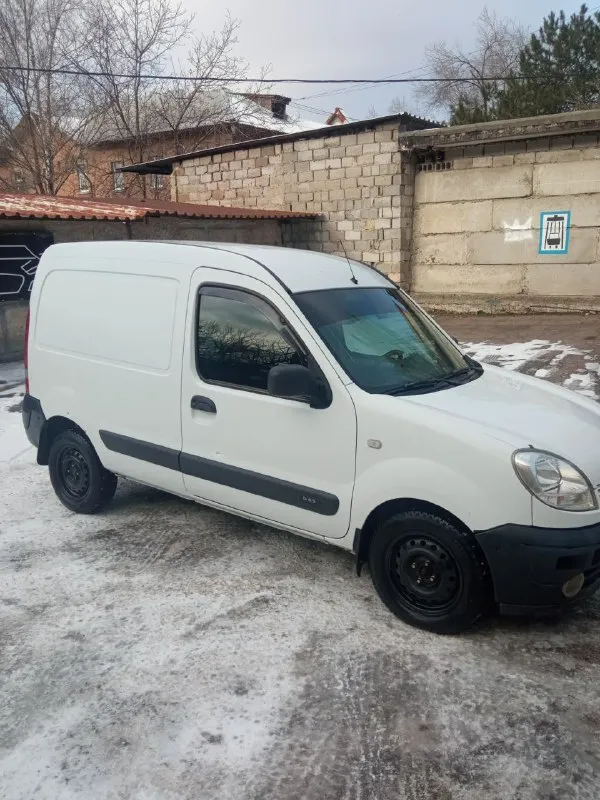 Срочно!!! Продам renault kangoo, 2008 года. Дизель 1,9, механика, грузовой фургон.
Машина в хорошем техническом состоянии, работает каждый день. На данный момент делать ничего не нужно. Обслуживалась своевременно на сто. Документы в порядке. Пробег: 220 тыс.
Цена: 420 тыс (торг)
Все вопросы по телефону: +79493219112 или +79494811951 - фотография - 5